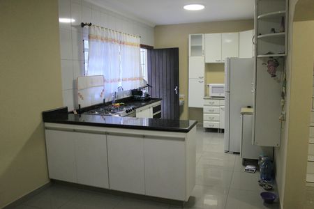 Casa à venda com 279m², 4 quartos e 6 vagasCozinha