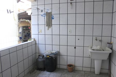 Casa à venda com 279m², 4 quartos e 6 vagasLavanderia e quintal