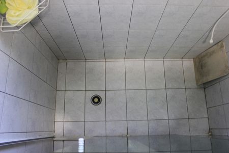 Casa à venda com 279m², 4 quartos e 6 vagasBanheiro social