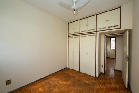 Apartamento à venda com 140m², 4 quartos e 2 vagas Apartamento à venda com 140m², 4 quartos e 2 vagasQUARTO4