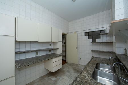 Apartamento à venda com 140m², 4 quartos e 2 vagas Apartamento à venda com 140m², 4 quartos e 2 vagasCOZINHA