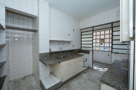 Apartamento à venda com 140m², 4 quartos e 2 vagas Apartamento à venda com 140m², 4 quartos e 2 vagasCOZINHA