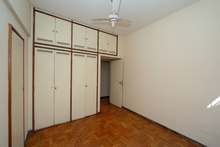 Apartamento à venda com 140m², 4 quartos e 2 vagas Apartamento à venda com 140m², 4 quartos e 2 vagasQUARTO2