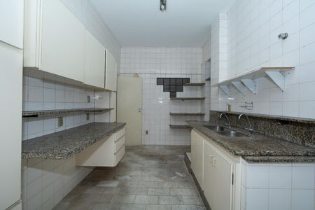 Apartamento à venda com 140m², 4 quartos e 2 vagas Apartamento à venda com 140m², 4 quartos e 2 vagasCOZINHA