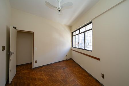 Apartamento à venda com 140m², 4 quartos e 2 vagas Apartamento à venda com 140m², 4 quartos e 2 vagasQUARTO3