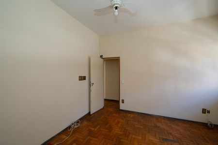 Apartamento à venda com 140m², 4 quartos e 2 vagas Apartamento à venda com 140m², 4 quartos e 2 vagasQUARTO3