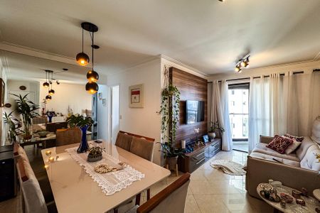 Apartamento para alugar com 3 quartos, 83m² em Vila Bertioga, São Paulo