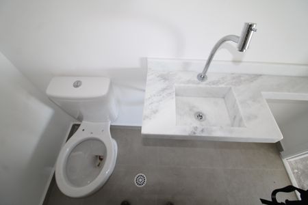 Lavabo de apartamento para alugar com 3 quartos, 100m² em Parque Sao Domingos, São Paulo