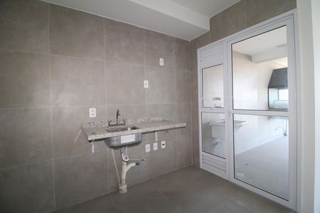 Sala / Cozinha de apartamento para alugar com 2 quartos, 70m² em Parque Sao Domingos, São Paulo