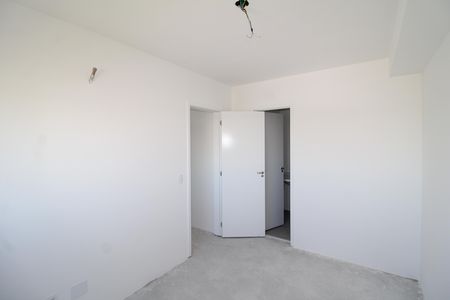 Quarto 2 de apartamento para alugar com 2 quartos, 70m² em Parque Sao Domingos, São Paulo