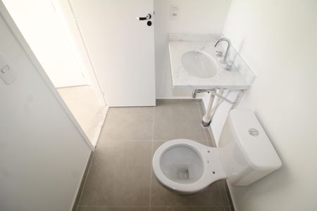 Apartamento para alugar com 70m², 2 quartos e 2 vagasBanheiro 1