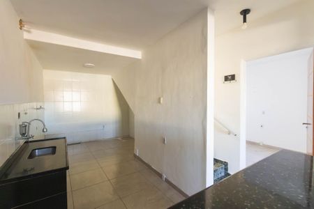 Cozinha e Área de Serviço de casa para alugar com 1 quarto, 55m² em Brasilândia, São Gonçalo
