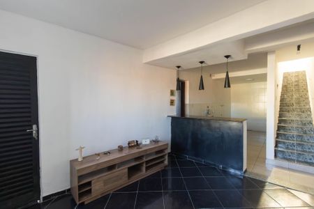 Sala de casa para alugar com 1 quarto, 55m² em Brasilândia, São Gonçalo