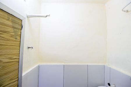 Casa para alugar com 36m², 1 quarto e sem vaga Casa para alugar com 36m², 1 quarto e sem vagaBanheiro
