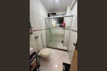 Apartamento para alugar com 55m², 2 quartos e 1 vaga Apartamento para alugar com 55m², 2 quartos e 1 vagaBanheiro 1