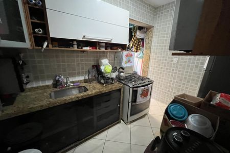 Cozinha de apartamento para alugar com 2 quartos, 55m² em Ilha do Governador, Rio de Janeiro