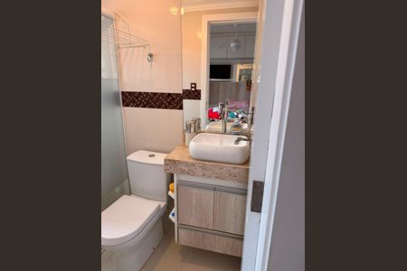 Banheiro de apartamento para alugar com 3 quartos, 70m² em Jardim Aurelia, Campinas