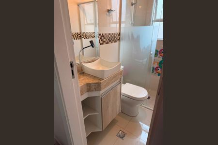 Banheiro de apartamento para alugar com 3 quartos, 70m² em Jardim Aurelia, Campinas