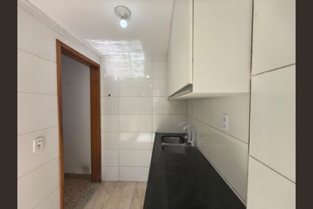 Cozinha de apartamento para alugar com 2 quartos, 60m² em Taquara, Rio de Janeiro