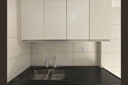 Cozinha de apartamento para alugar com 2 quartos, 60m² em Taquara, Rio de Janeiro
