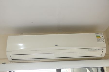 Ar condicionado de kitnet/studio para alugar com 1 quarto, 30m² em Centro, Nova Iguaçu