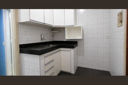 Cozinha de apartamento para alugar com 3 quartos, 100m² em Floresta, Belo Horizonte