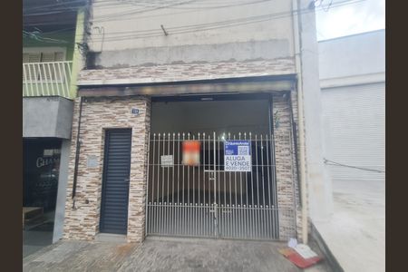 Fachada de casa à venda com 1 quarto, 178m² em Jardim Cocaia, Guarulhos