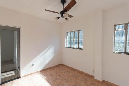 Sala de casa para alugar com 1 quarto, 55m² em Brasilândia, São Gonçalo