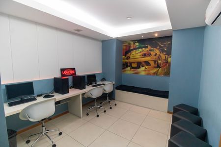 Apartamento para alugar com 81m², 2 quartos e 1 vaga Apartamento para alugar com 81m², 2 quartos e 1 vagaÁrea comum