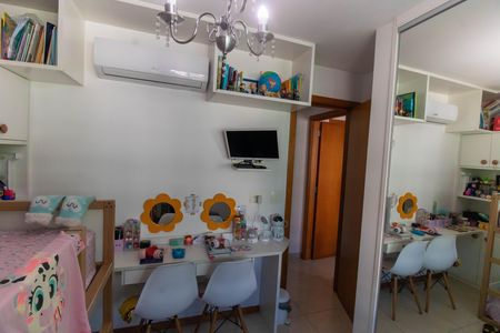 Apartamento para alugar com 81m², 2 quartos e 1 vaga Apartamento para alugar com 81m², 2 quartos e 1 vagaQuarto