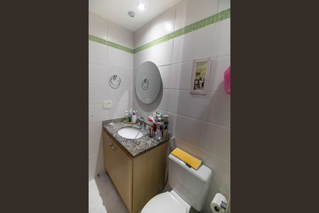 Apartamento para alugar com 81m², 2 quartos e 1 vaga Apartamento para alugar com 81m², 2 quartos e 1 vagaBanheiro da Suíte