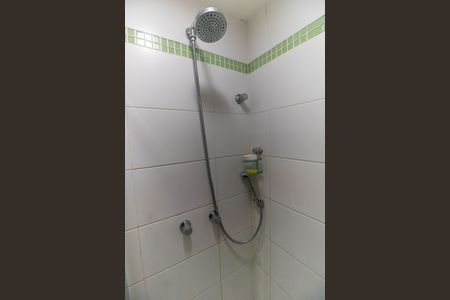 Apartamento para alugar com 81m², 2 quartos e 1 vaga Apartamento para alugar com 81m², 2 quartos e 1 vagaBanheiro da Suíte
