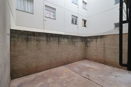 Área de Serviço de apartamento para alugar com 2 quartos, 42m² em (l-10), Ribeirão Preto
