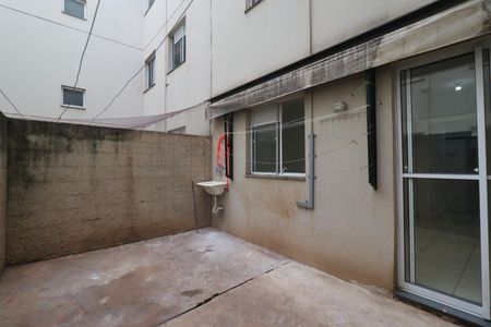 Apartamento para alugar com 42m², 2 quartos e 1 vaga Apartamento para alugar com 42m², 2 quartos e 1 vagaÁrea de Serviço