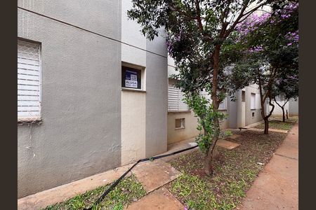 Plaquinha  de apartamento para alugar com 2 quartos, 42m² em (l-10), Ribeirão Preto