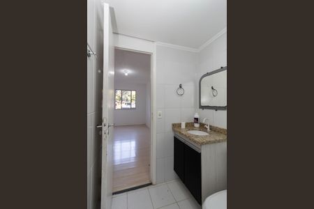 Banheiro de apartamento à venda com 3 quartos, 52m² em Vila Curuçá Velha, São Paulo