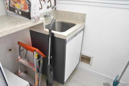 Apartamento para alugar com 56m², 2 quartos e 1 vagaÁrea de Serviço