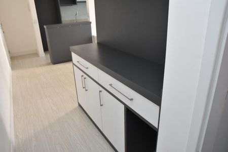 Apartamento para alugar com 56m², 2 quartos e 1 vagaarmario do corredor