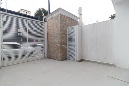 Garagem  de casa à venda com 2 quartos, 75m² em Vila Vera, São Paulo