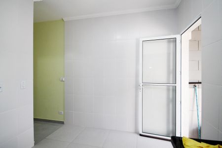 Cozinha de casa de condomínio para alugar com 2 quartos, 60m² em Quinta dos Angicos, Cotia