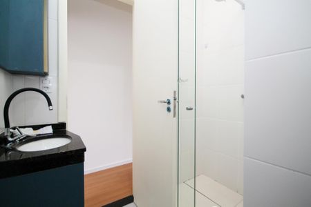 Banheiro de casa de condomínio para alugar com 2 quartos, 60m² em Quinta dos Angicos, Cotia