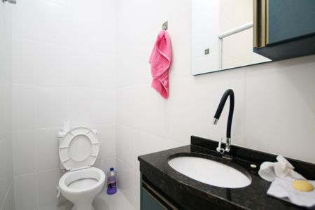 Casa de condomínio para alugar com 60m², 2 quartos e 1 vaga Casa de condomínio para alugar com 60m², 2 quartos e 1 vagaBanheiro