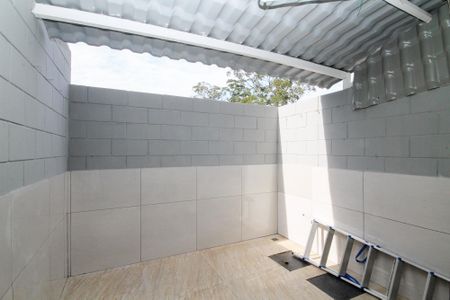 Quintal/ Lavanderia de casa de condomínio para alugar com 2 quartos, 60m² em Quinta dos Angicos, Cotia