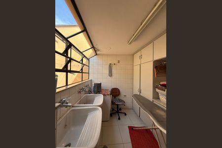 Casa para alugar com 400m², 5 quartos e 2 vagas