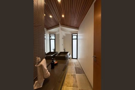 Casa para alugar com 400m², 5 quartos e 2 vagas