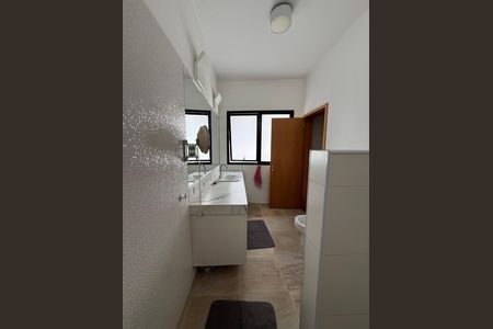 Casa para alugar com 6 quartos, 400m² em Consolação, São Paulo