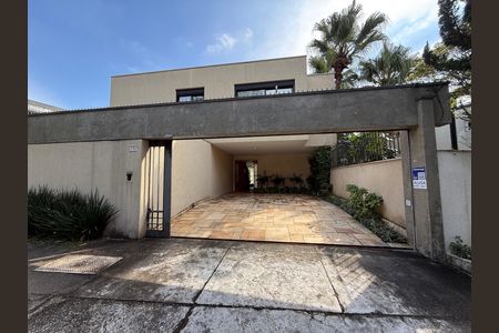 Casa para alugar com 6 quartos, 400m² em Consolação, São Paulo