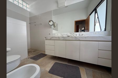 Casa para alugar com 400m², 5 quartos e 2 vagas