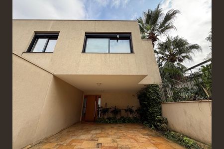 Casa para alugar com 400m², 5 quartos e 2 vagas
