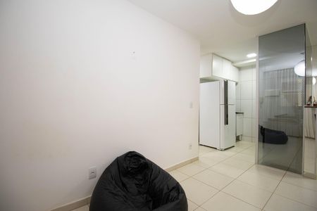 Sala de apartamento para alugar com 2 quartos, 47m² em Qno 10, Brasília